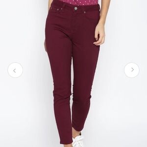 EUC Aeropostale Size 2R Burgundy High Waisted Jegging Jeans!